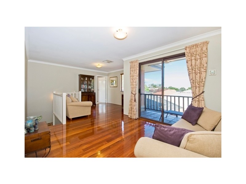 1 Tuxen Place, Bull Creek WA 6149