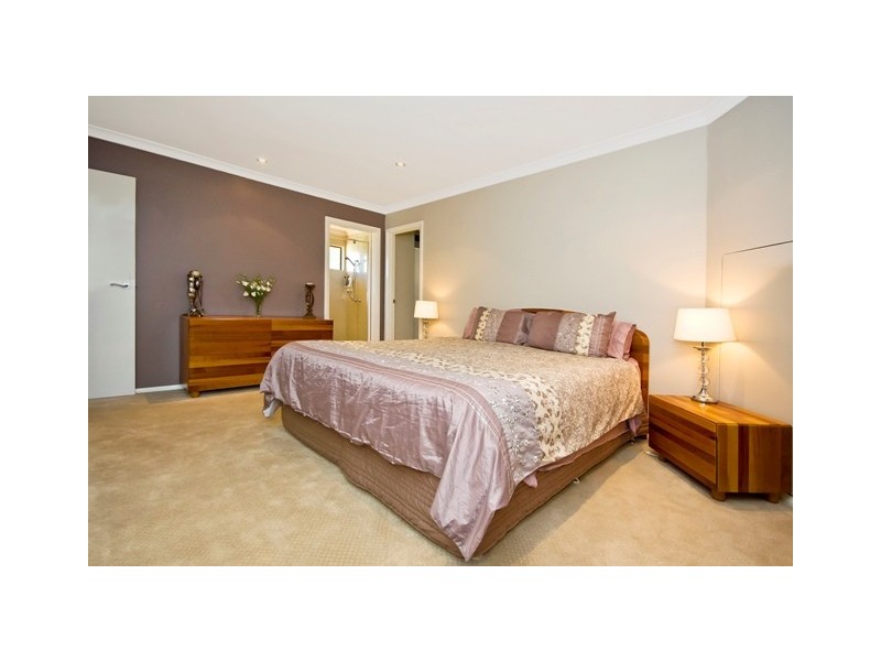 1 Tuxen Place, Bull Creek WA 6149