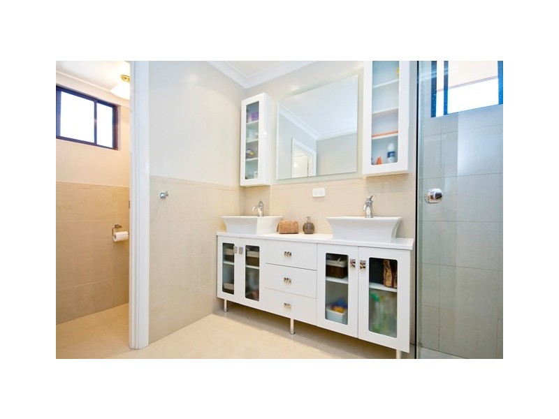 1 Tuxen Place, Bull Creek WA 6149