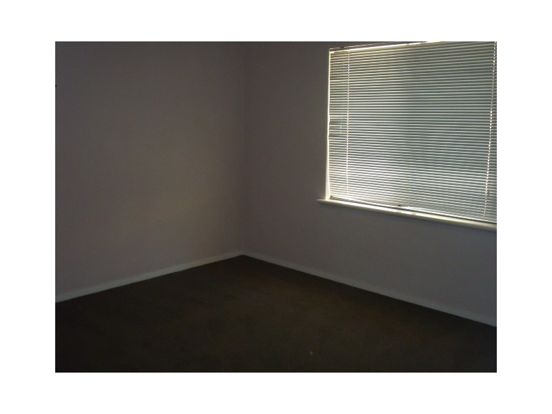 11 Gariver Street, Leeming WA 6149