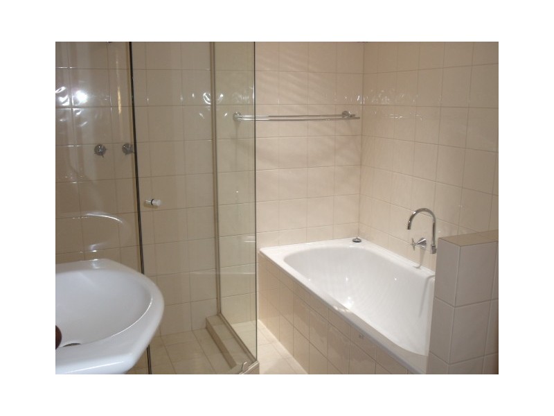 11 Gariver Street, Leeming WA 6149