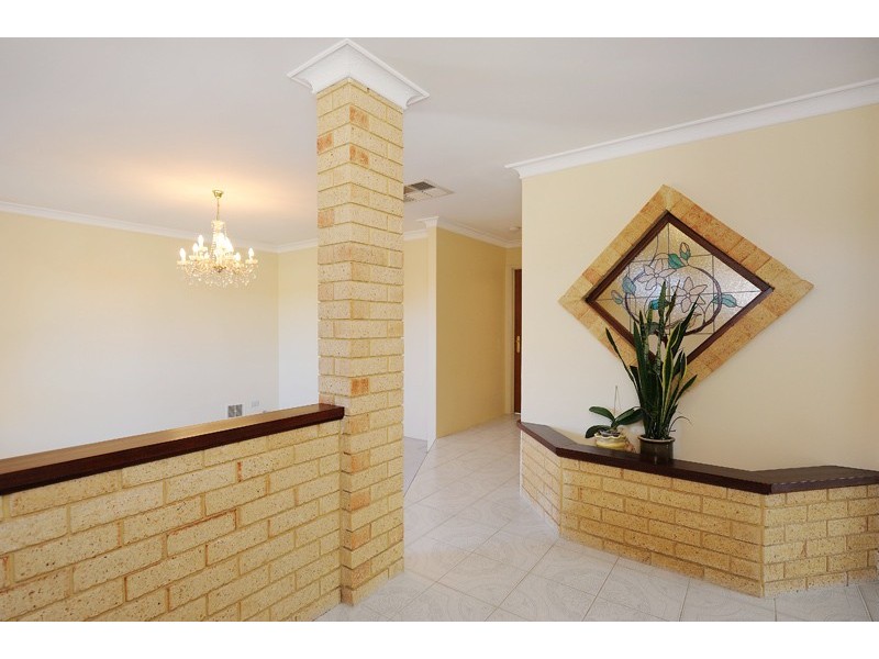 23 Sanderson Road, Bull Creek WA 6149