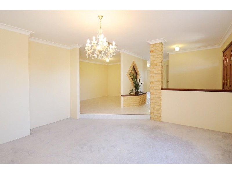 23 Sanderson Road, Bull Creek WA 6149