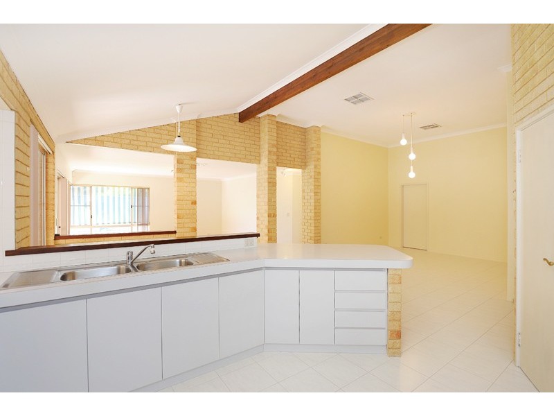 23 Sanderson Road, Bull Creek WA 6149