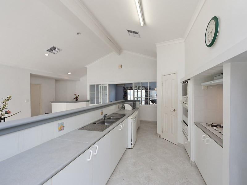 7 Sentinel Gardens, Leeming WA 6149