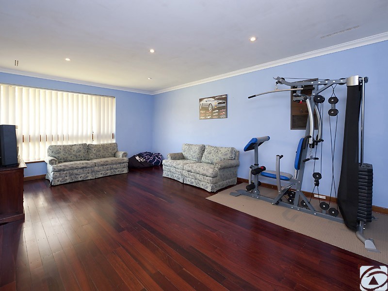 3 Renville Way, Lynwood WA 6147