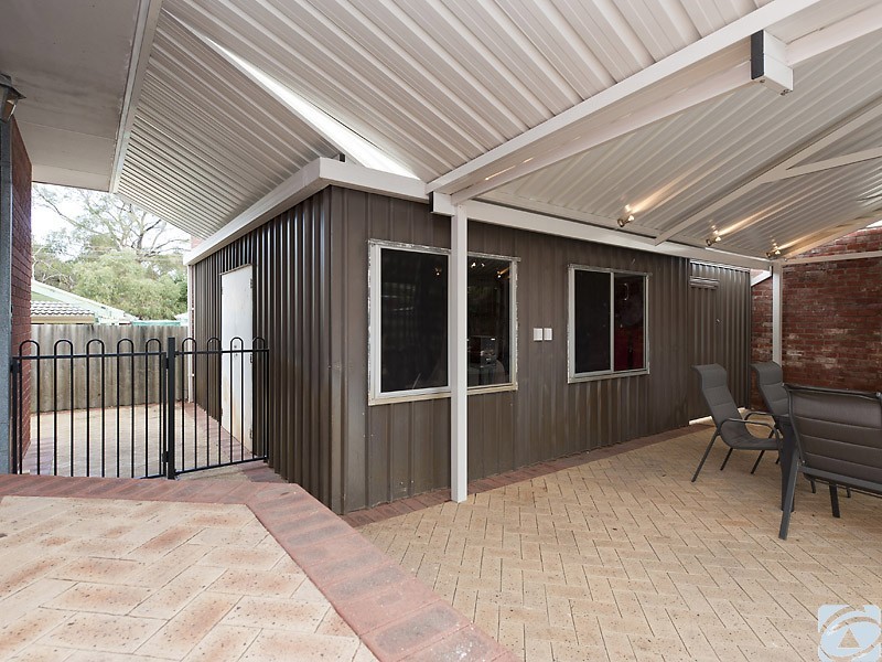 3 Renville Way, Lynwood WA 6147