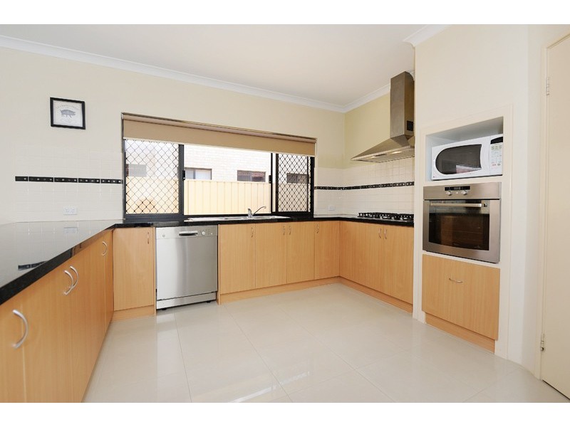 8 Kyle way, Canning Vale WA 6155