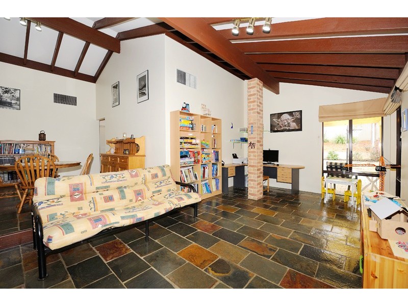30 McGuiness Drive, Leeming WA 6149