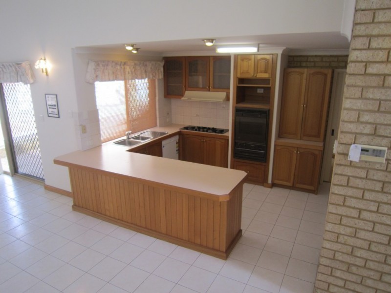 9 Keane Close, Winthrop WA 6150