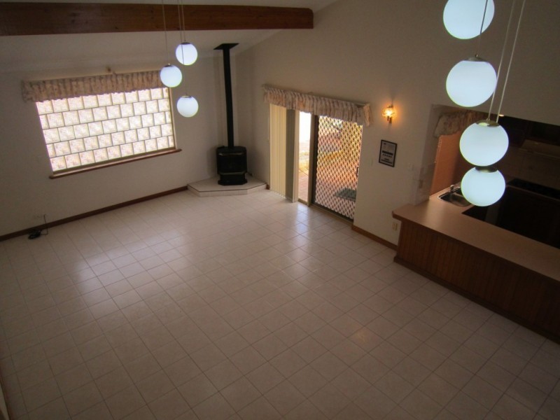 9 Keane Close, Winthrop WA 6150