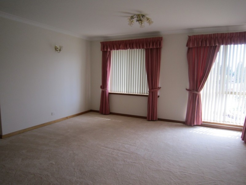 9 Keane Close, Winthrop WA 6150