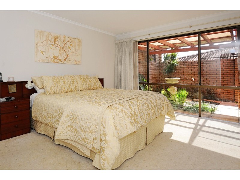 21 Parry Avenue, Bateman WA 6150