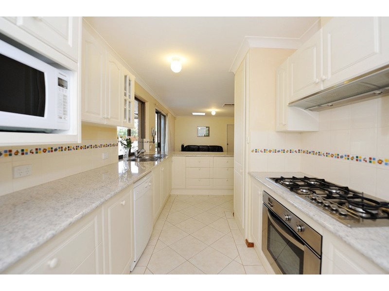 18 Downer Way, Bull Creek WA 6149