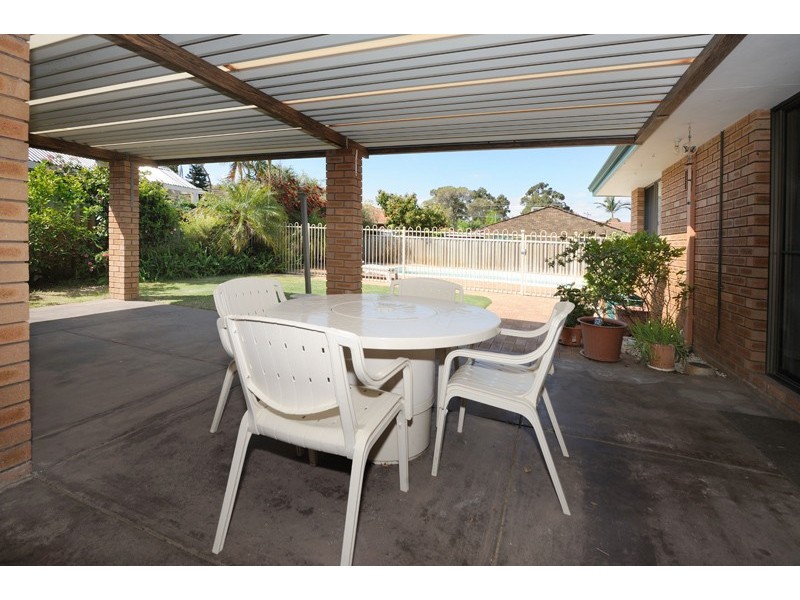 18 Downer Way, Bull Creek WA 6149