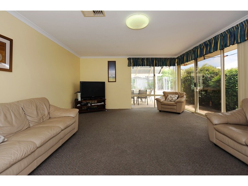 5 Forster Court, Bull Creek WA 6149