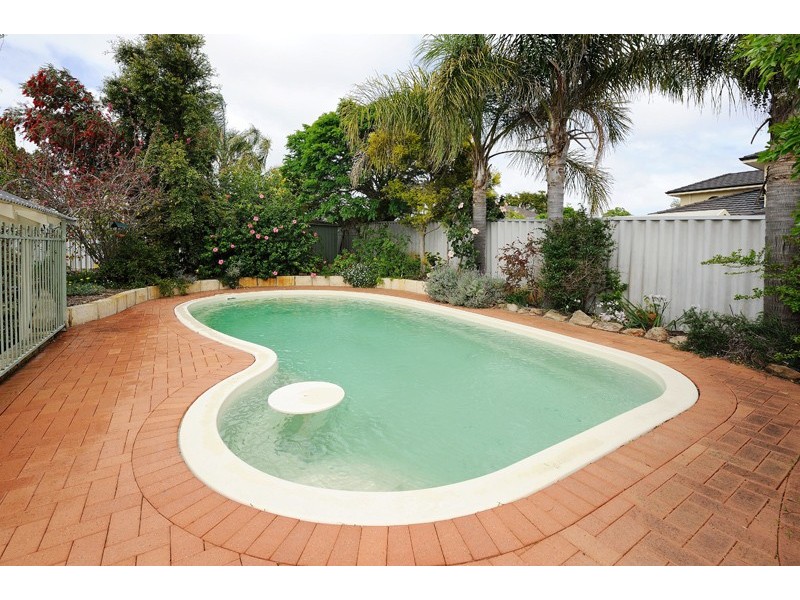 5 Forster Court, Bull Creek WA 6149