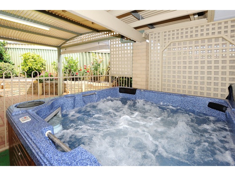 8 Poole Place, Bateman WA 6150