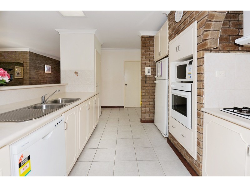 137 Parry Avenue, Bull Creek WA 6149