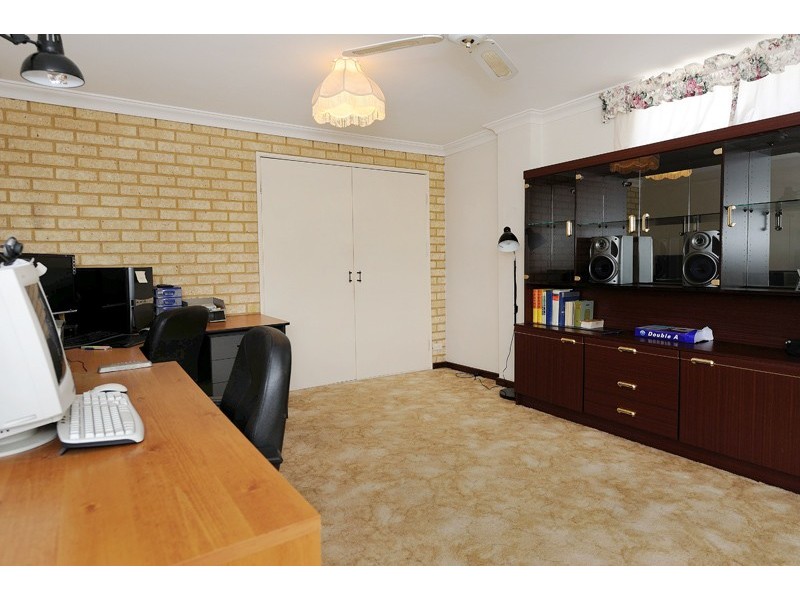 137 Parry Avenue, Bull Creek WA 6149