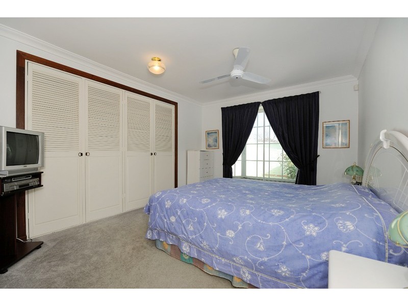 137 Parry Avenue, Bull Creek WA 6149