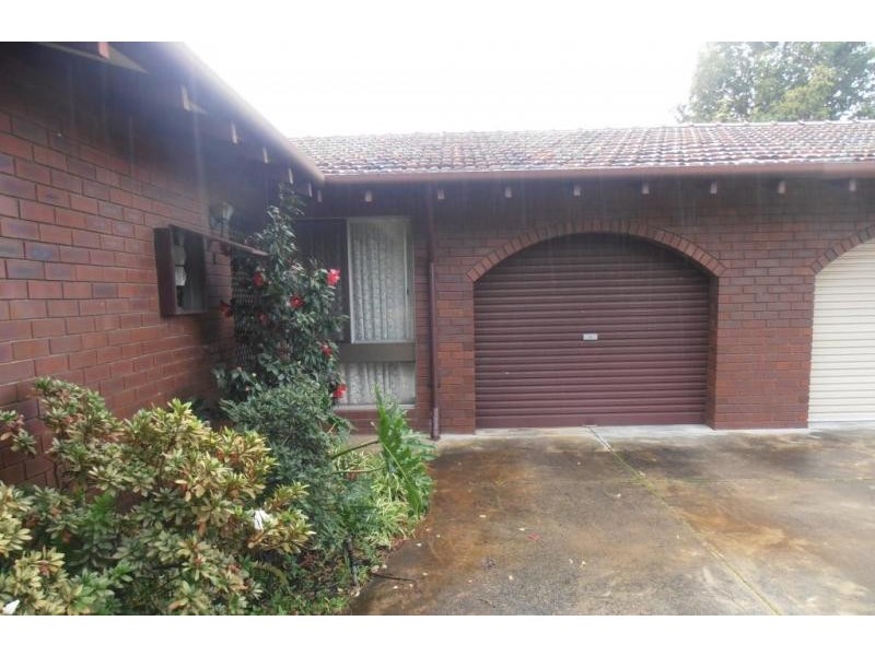 4 Higham Court, Leeming WA 6149