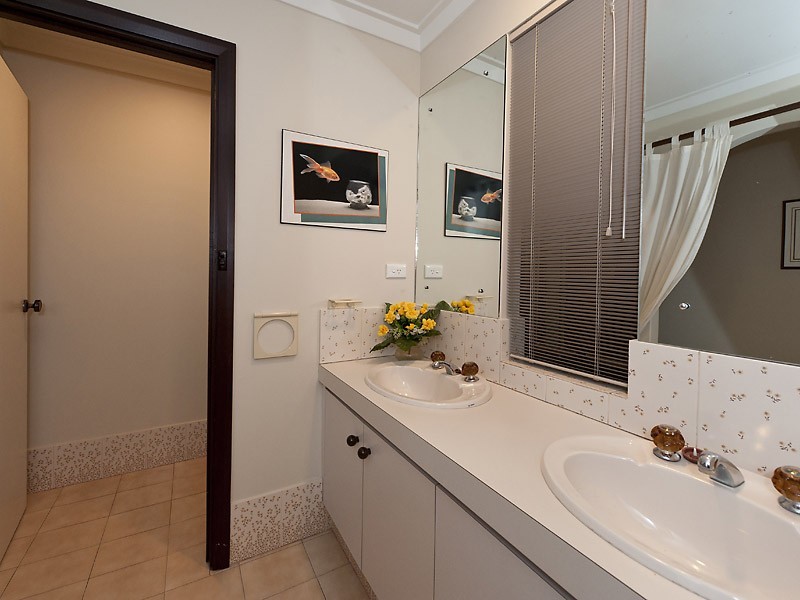 10 Harcourt Place, Bull Creek WA 6149