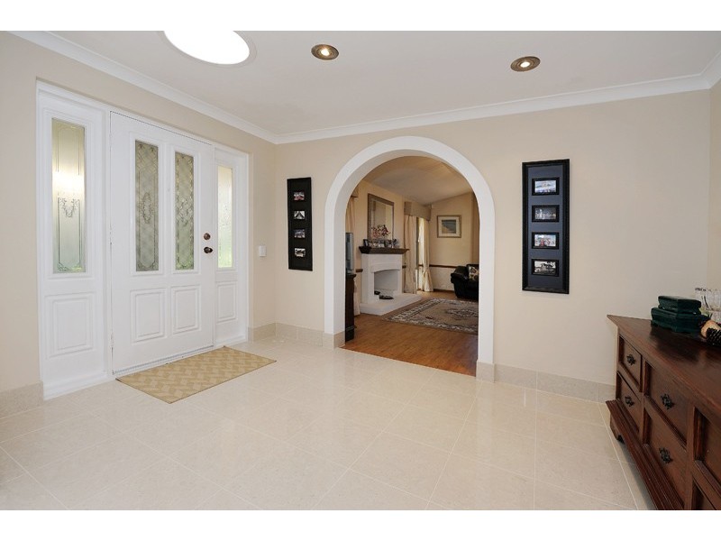 7 Lowrie Grove, Leeming WA 6149