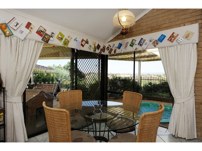 5 Hyne Court, Leeming WA 6149