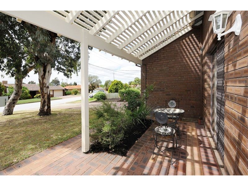 3 Hogarth Way, Bateman WA 6150