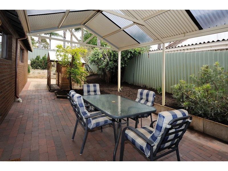 3 Hogarth Way, Bateman WA 6150