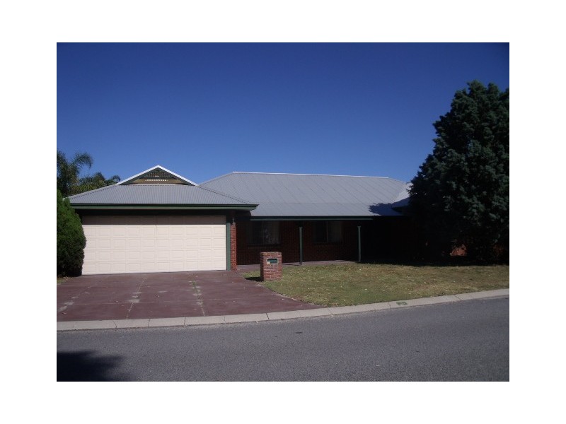 1 Brandwood Gardens, Leeming WA 6149
