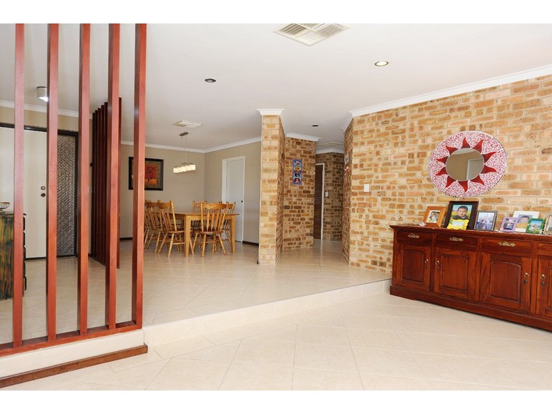 64 Gracechurch Crescent, Leeming WA 6149