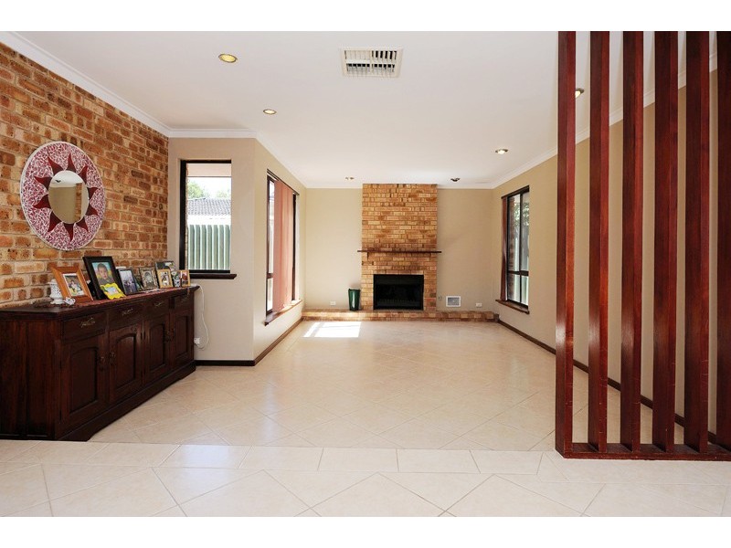 64 Gracechurch Crescent, Leeming WA 6149