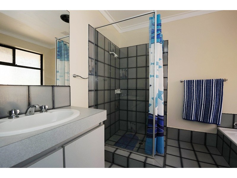 64 Gracechurch Crescent, Leeming WA 6149