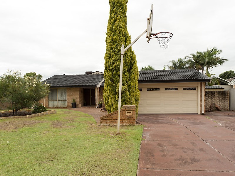 20 Earnshaw Loop, Leeming WA 6149