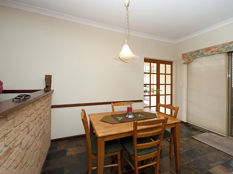 20 Earnshaw Loop, Leeming WA 6149