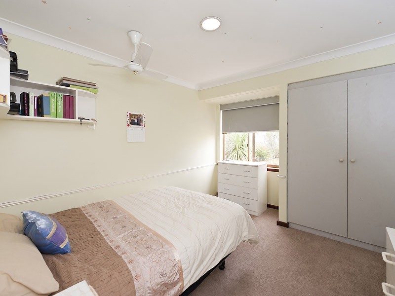 20 Earnshaw Loop, Leeming WA 6149