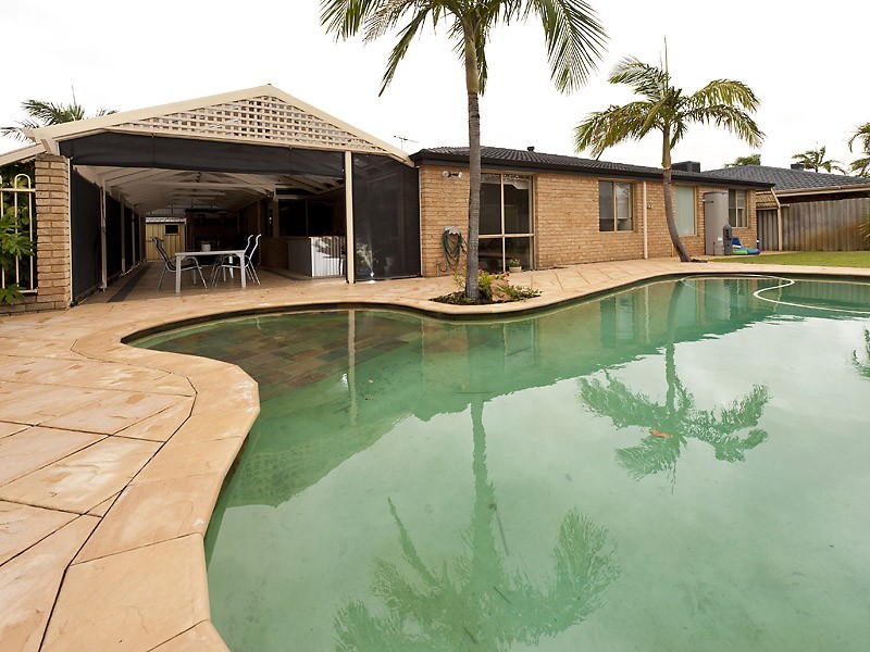 20 Earnshaw Loop, Leeming WA 6149