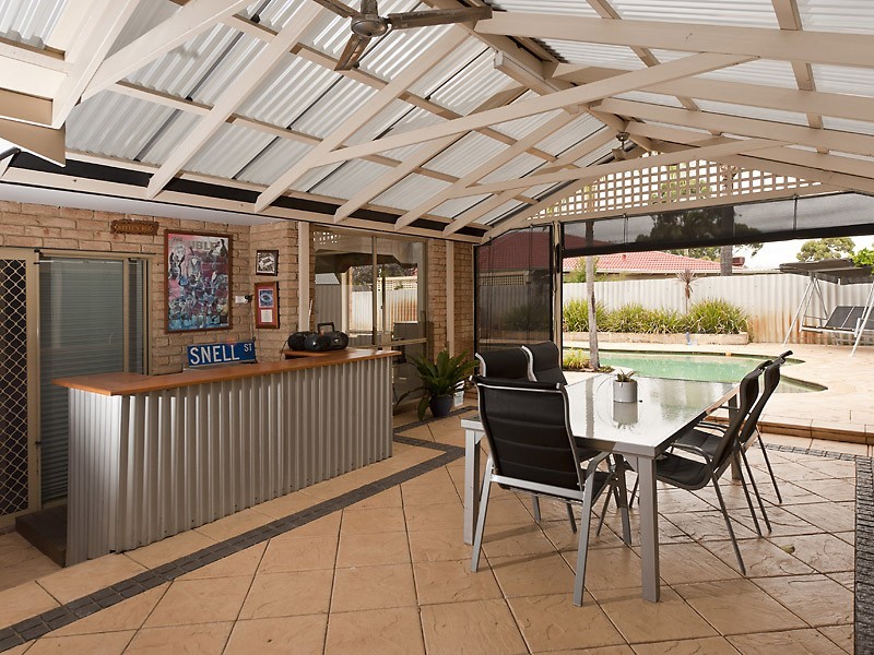 20 Earnshaw Loop, Leeming WA 6149