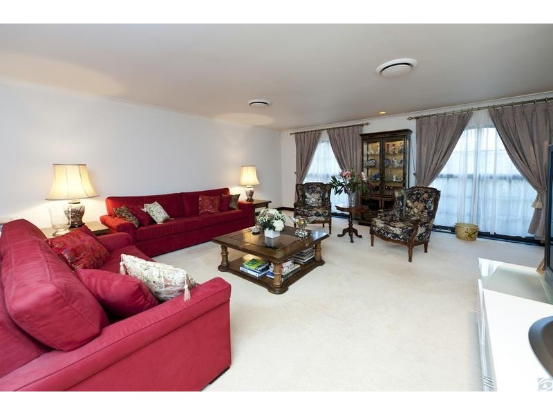 4 Rowley Place, Bull Creek WA 6149