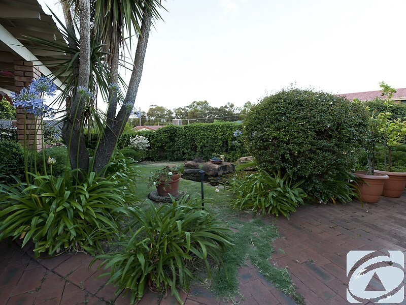 4 Rowley Place, Bull Creek WA 6149