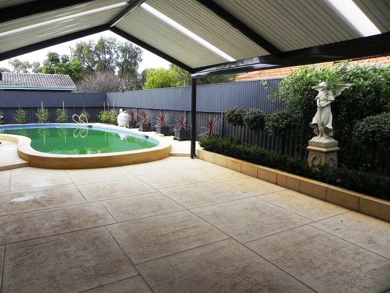 1 Conroy Place, Bull Creek WA 6149