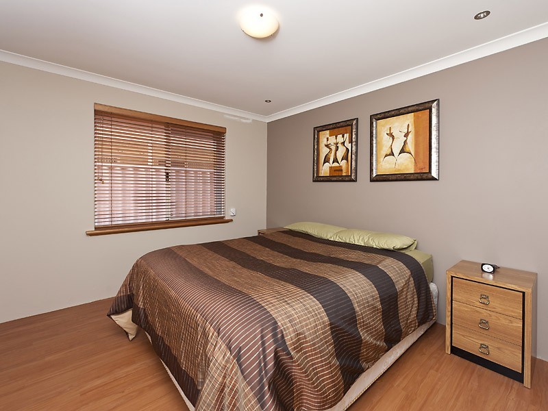 4 Satinwood Court, Thornlie WA 6108