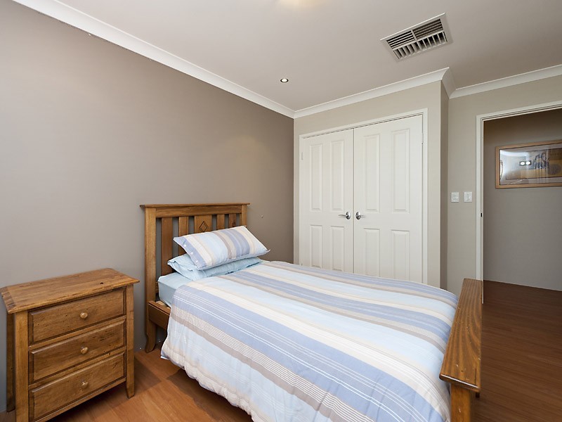 4 Satinwood Court, Thornlie WA 6108