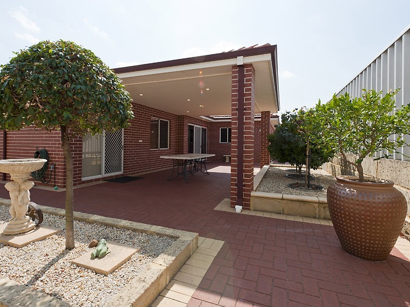 4 Satinwood Court, Thornlie WA 6108