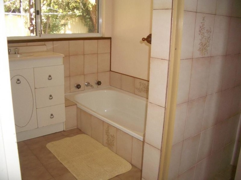 32 Watling Ave, Lynwood WA 6147