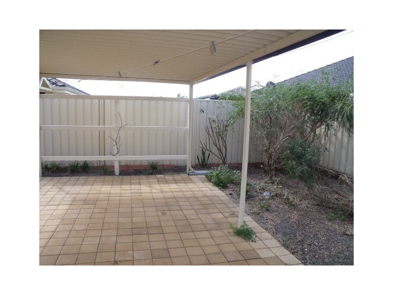 4 Colgrave Mews, South Lake WA 6164