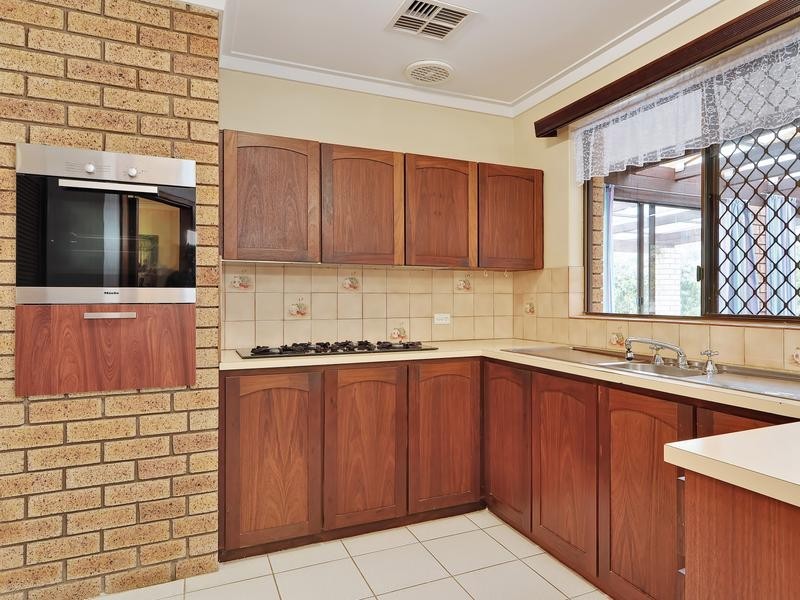 22 Shelton Loop, Leeming WA 6149