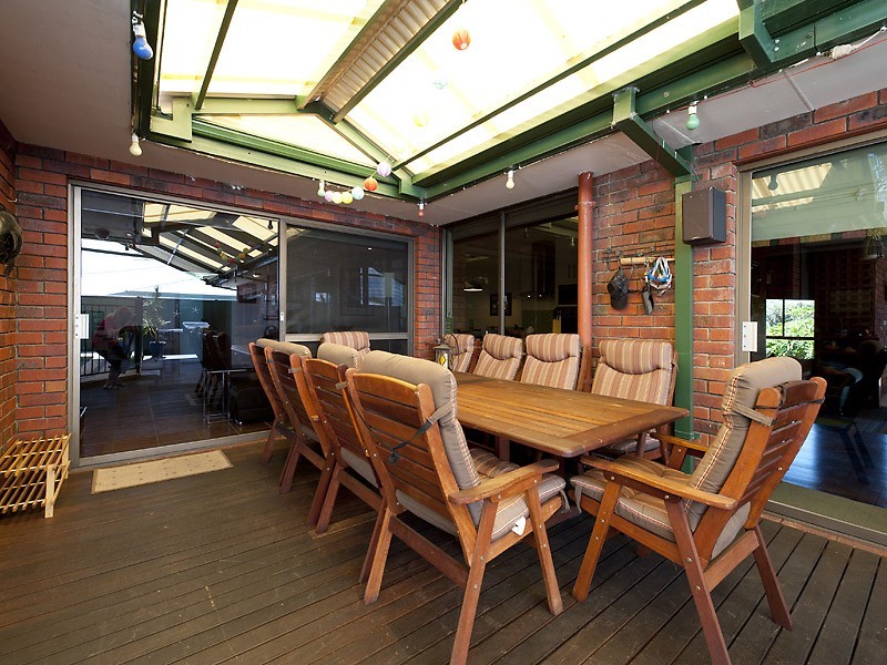 11 More Crescent, Bull Creek WA 6149